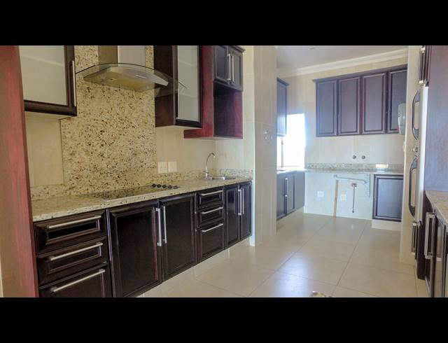 4 BEDROOM APARTMENT FOR SALE IN LA LUCIA